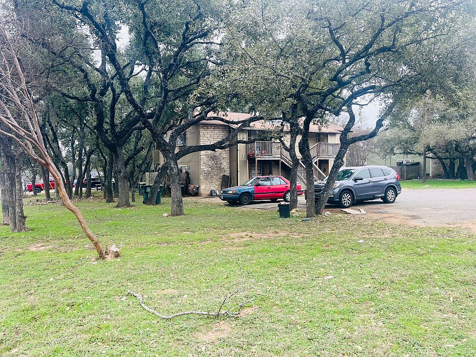 1st image of 402 Hedgewood Dr APT C