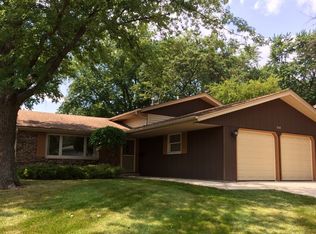 518 Westover Ln, Schaumburg, IL 60193