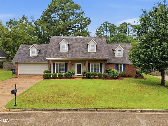 4th image of 214 Indian Pines Ln