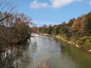 1560 River Rd, Chapel Hill, TN 37034