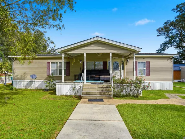 29928 Cypress St, Livingston, LA 70754