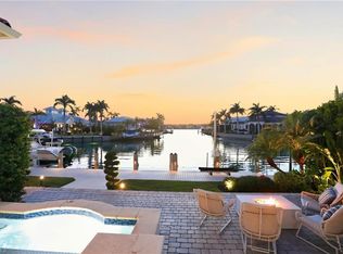 2450 Tarpon Rd, Naples, FL 34102