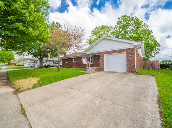 331 W 5th St, Lapel, IN 46051