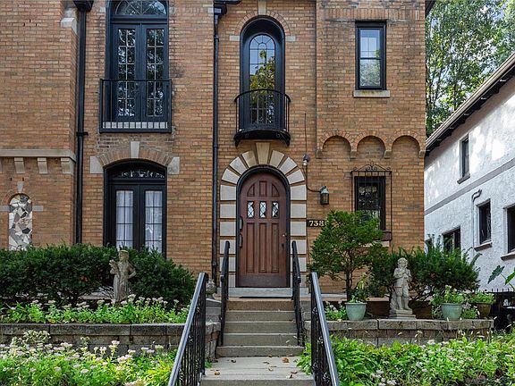 3rd image of 7386 Kingsbury Blvd