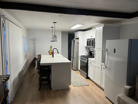 3rd image of 255 E Bolivar St #180