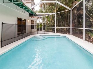 5801 Fairwoods Cir, Sarasota, FL 34243