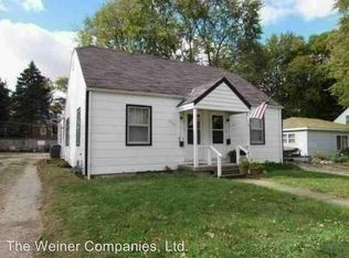 307 1/2 S Van Doren St, Champaign, IL 61820