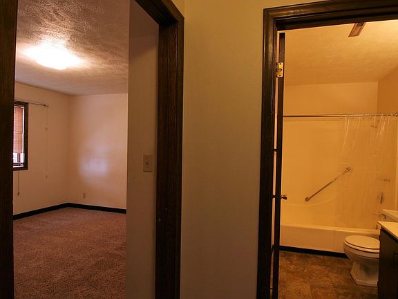 2 Bedroom Room & Bathroom Example