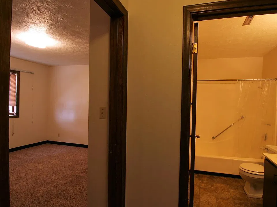 2 Bedroom Room & Bathroom Example
