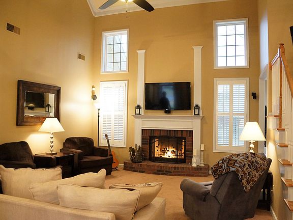 FR w/ Plantation Shutters 