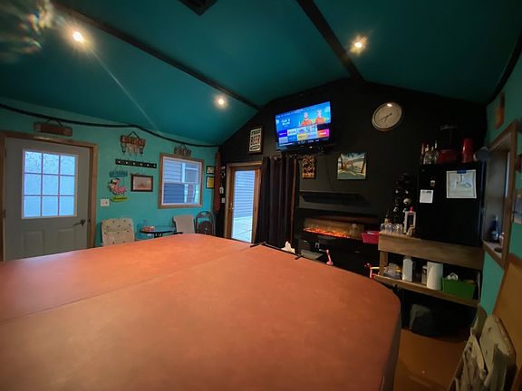 4th image of 1304 4th St