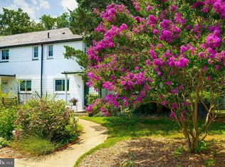 2 Ridge Rd, Greenbelt, MD 20770