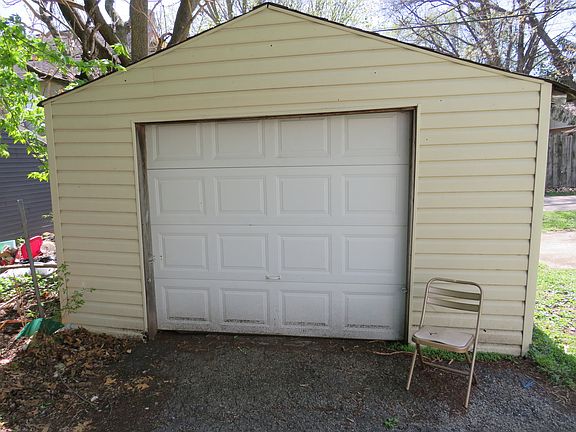 5th image of 317 Deleon St