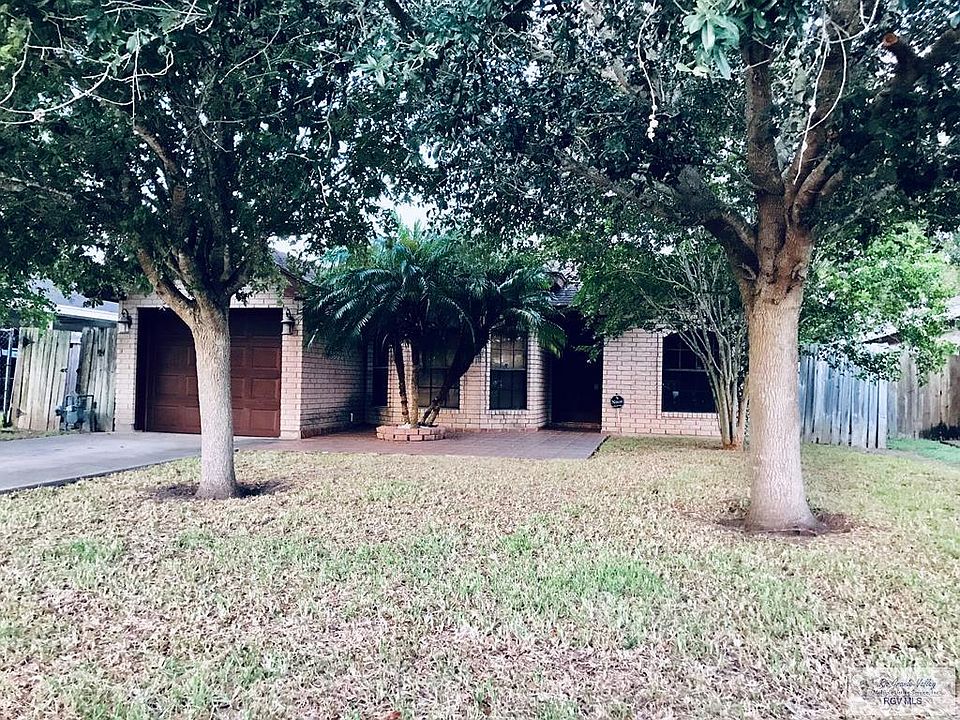 1st image of 403 Pera Ave