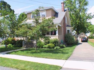 3 James St, Windsor Locks, CT 06096