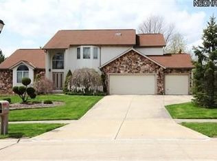 5304 Denise Ct, Solon, OH 44139