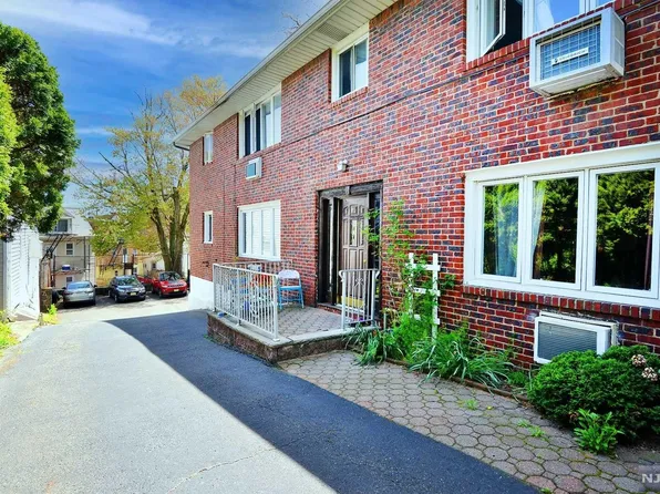 539 Undercliff Ave, Edgewater, NJ 07020