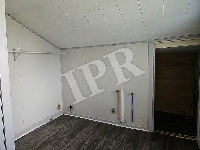 330 Mayne St — Photo 4
