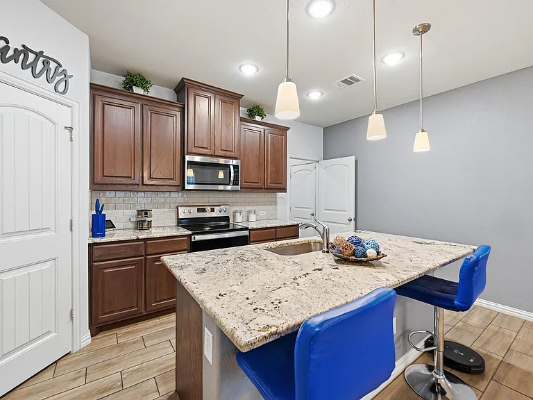196 Lady Bird Dr — Photo 11
