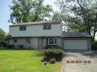 1N577 Ethel St, West Chicago, IL 60185