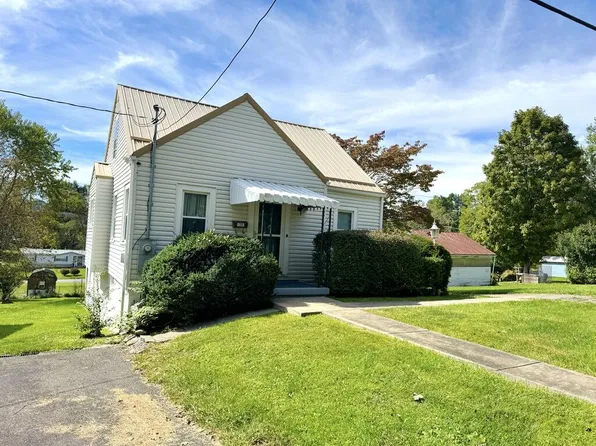 133 Groves St, Summersville, WV 26651