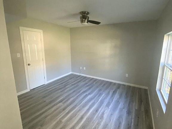 5th image of 2603 Cumberland Ave