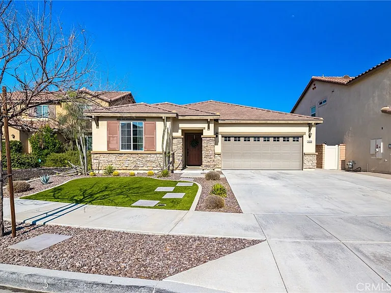 30280 Cromwell Cir — Photo 1