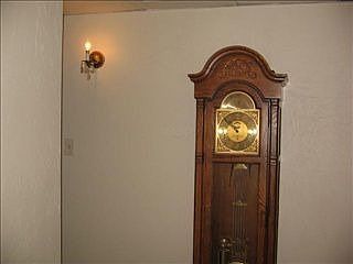 2nd image of 1960 N Parkway APT 402