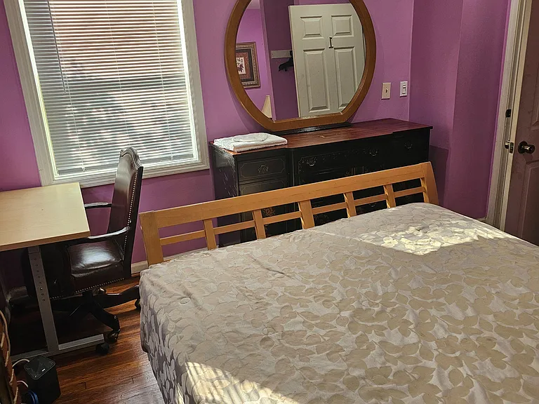 54th Pl — Photo 3
