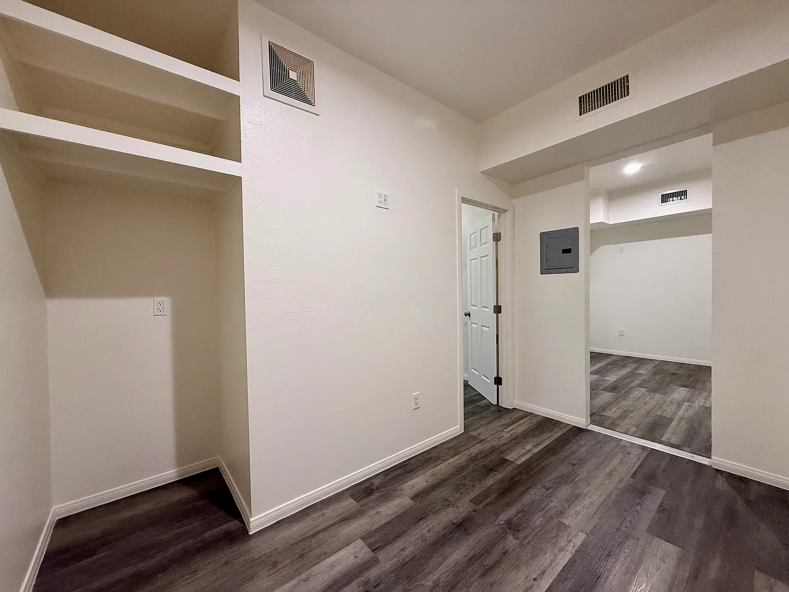 2 bed, $2,150 — Photo 2