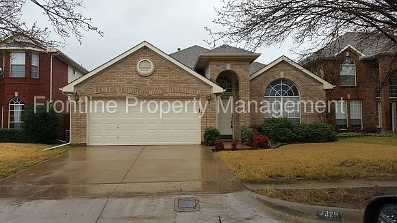 1st image of 4828 Park Brook Dr