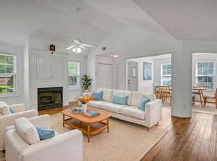 9 Twin Oaks Cir, Columbia, SC 29209