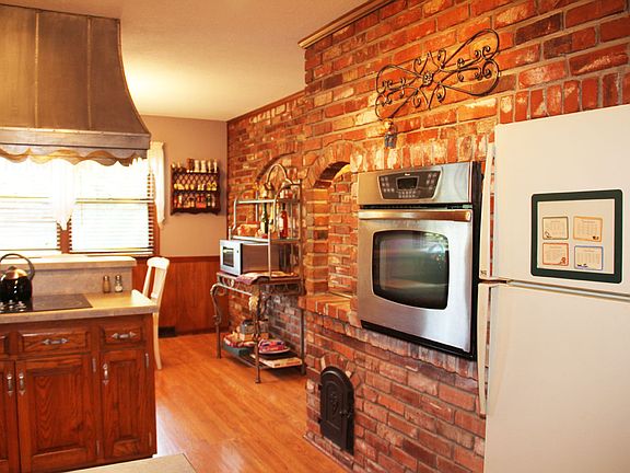 4th image of 6857 Garfield Ave