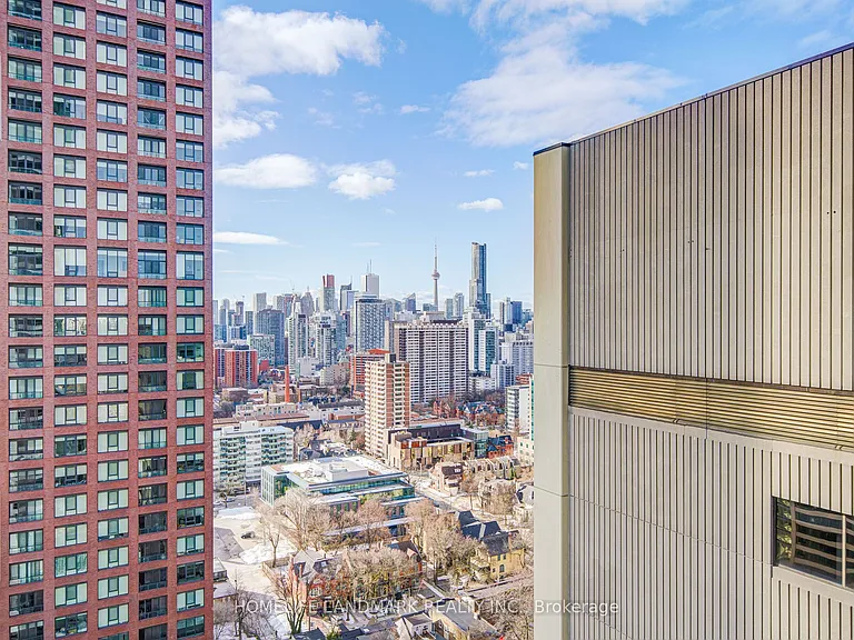 395 Bloor St E #2302 — Photo 35