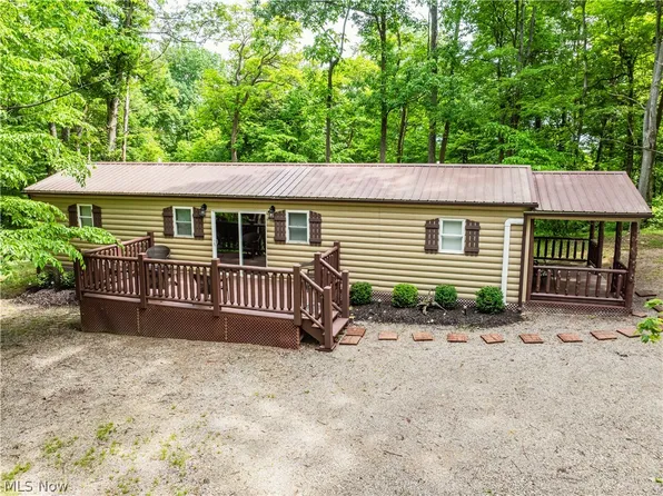 5674 Pleasant Valley Rd, Nashport, OH 43830