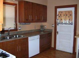 3214 Natchez Ave, Cleveland, OH 44109