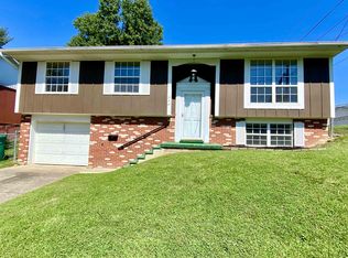 508 Hurricane Ave, Hurricane, WV 25526