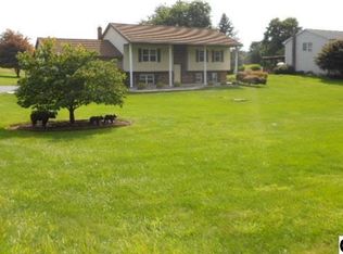 216 Burnt House Rd, Carlisle, PA 17015