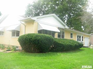 301 Warren Ave, Hillsdale, IL
