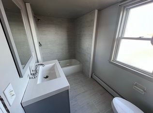 636 W Shawnee Ave, Plymouth, PA 18651