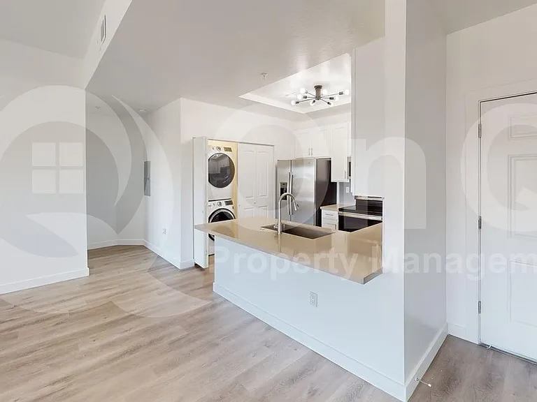 9160 N 67th Ave #207 — Photo 5
