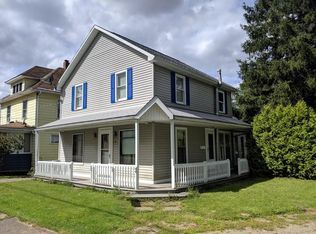 31 Grove St, Corry, PA 16407