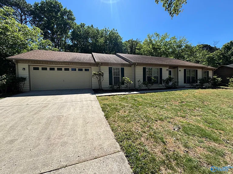 2705 Willena Dr SE — Photo 1