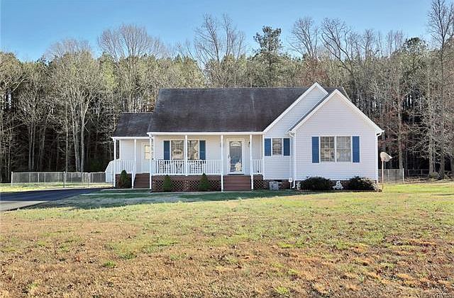 1st image of 23105 Pheasant Ct