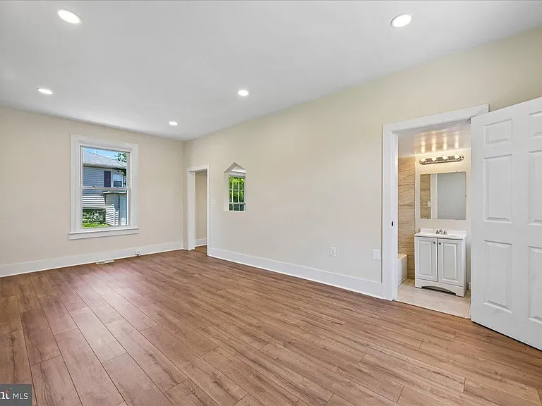 4012 Will St — Photo 13