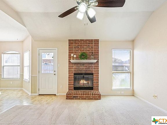 3rd image of 1910 Winchester Dr