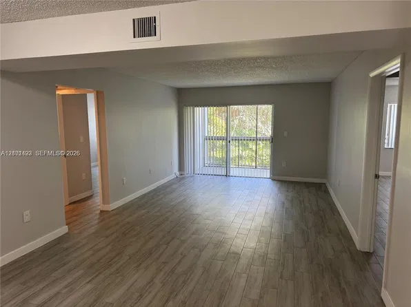 721 N Pine Island Rd APT 201, Fort Lauderdale, FL 33324