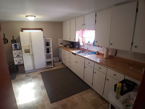 4th image of 329 State Ave APT B