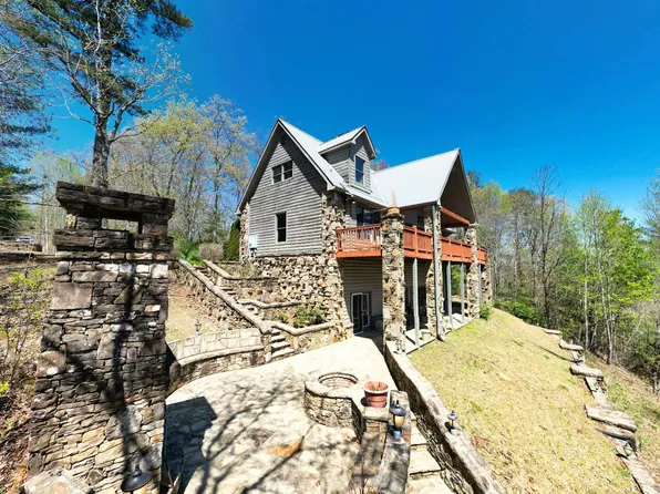 1725 Sheep Cliff Rd, Hiawassee, GA 30546