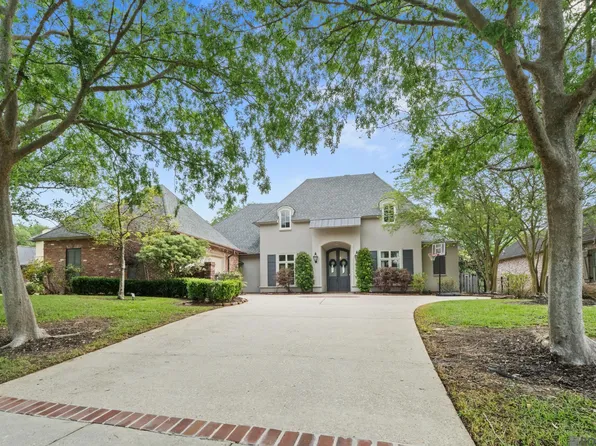 19437 Point O Woods Ct, Baton Rouge, LA 70809